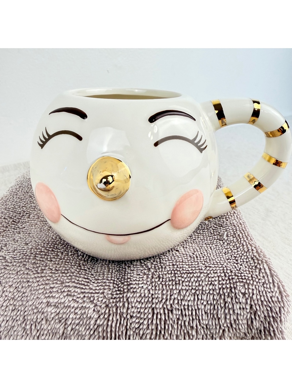 Glitterville Papa Noel Cream Santa Mug Eyes Closed Gold Candy Cane Handle